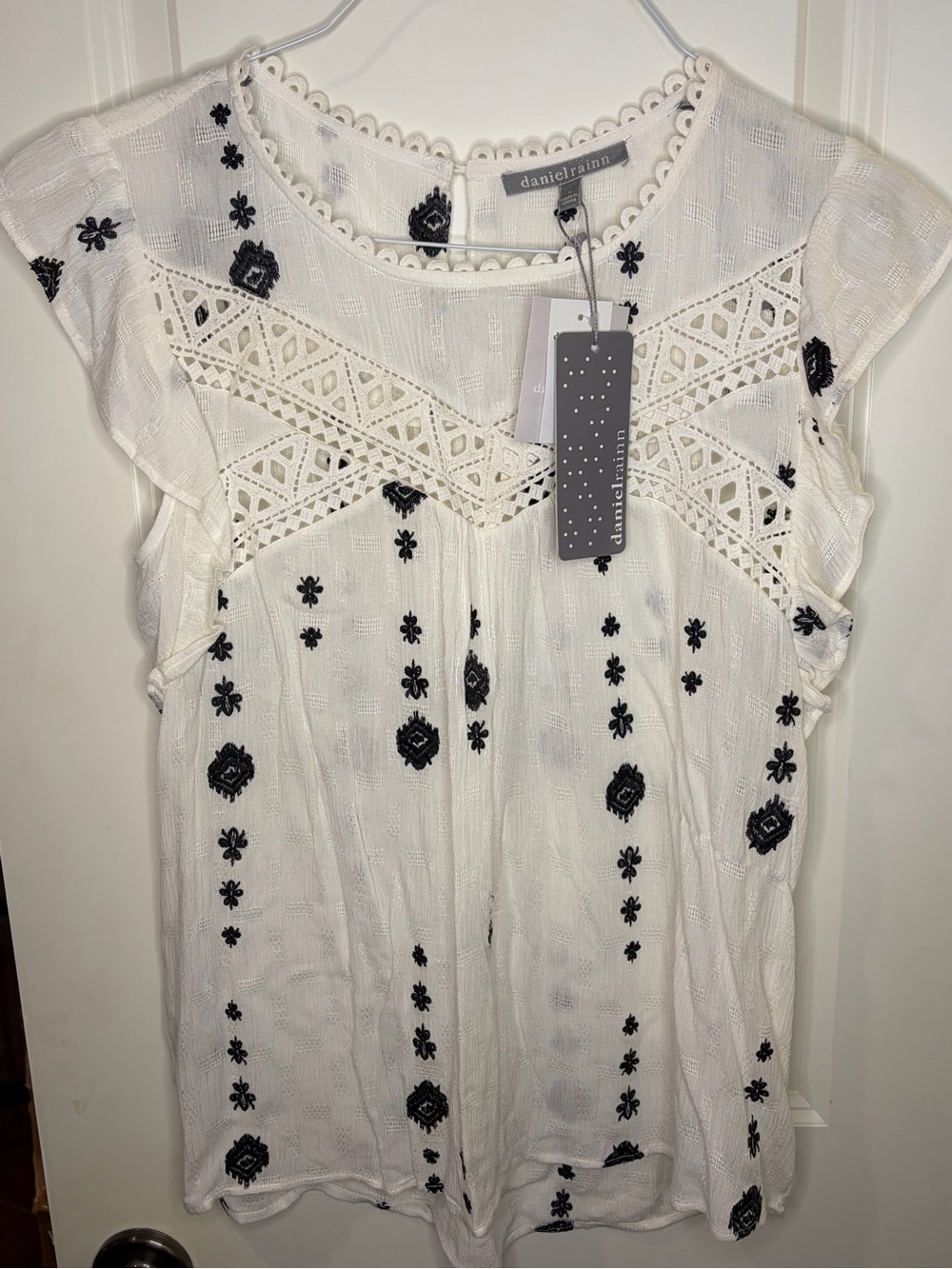 NWT Daniel Rainn top